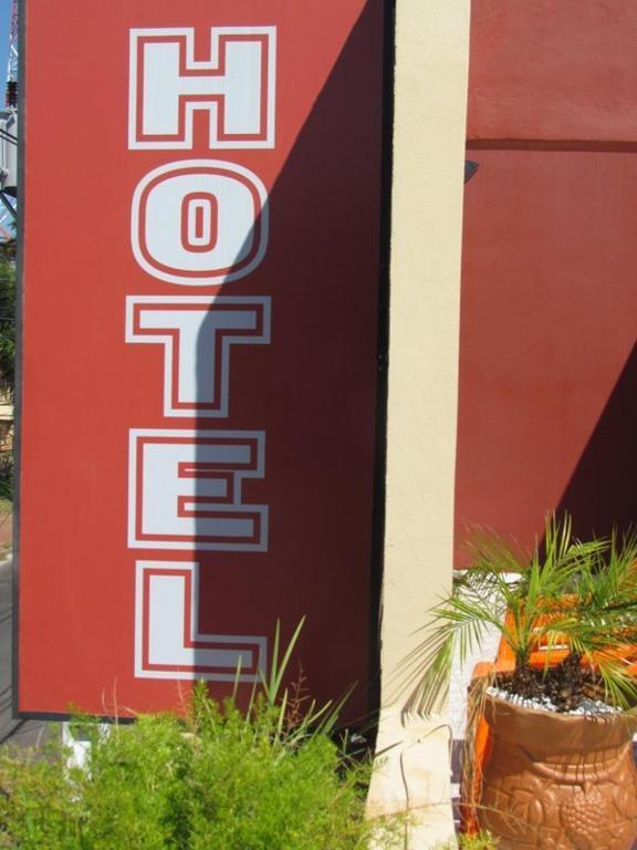 Hostal Casa Suiza Asunción Exterior photo