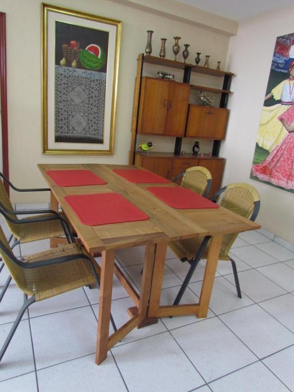 Hostal Casa Suiza Asunción Exterior photo
