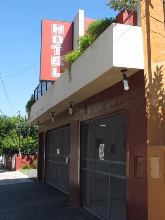 Hostal Casa Suiza Asunción Exterior photo